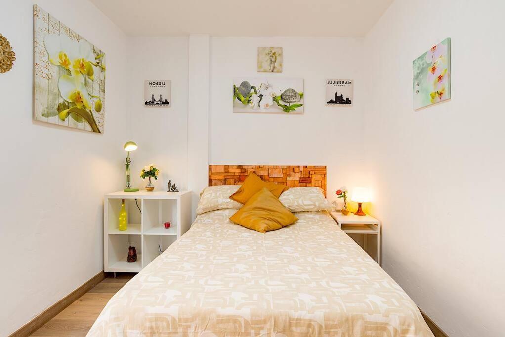 Sohocenter Apartment 2 Rooms Young People Only Малага Экстерьер фото